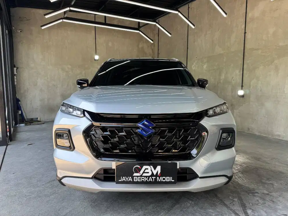 SUZUKI GRAND VITARA 1.5 GX HYBRID TWO TONE 2023
