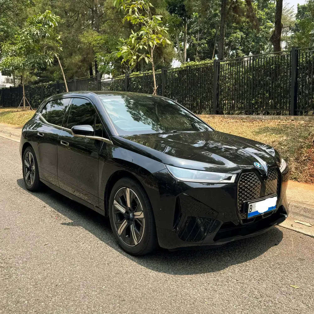 [Km14RB] BMW iX EV xDrive40 2026 Nik 2024