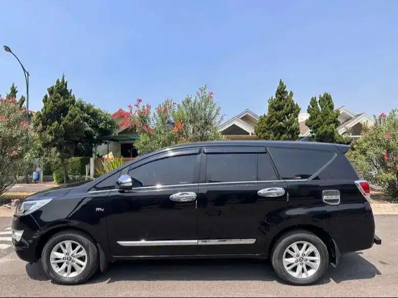 Toyota Kijang Innova 2016 Bensin