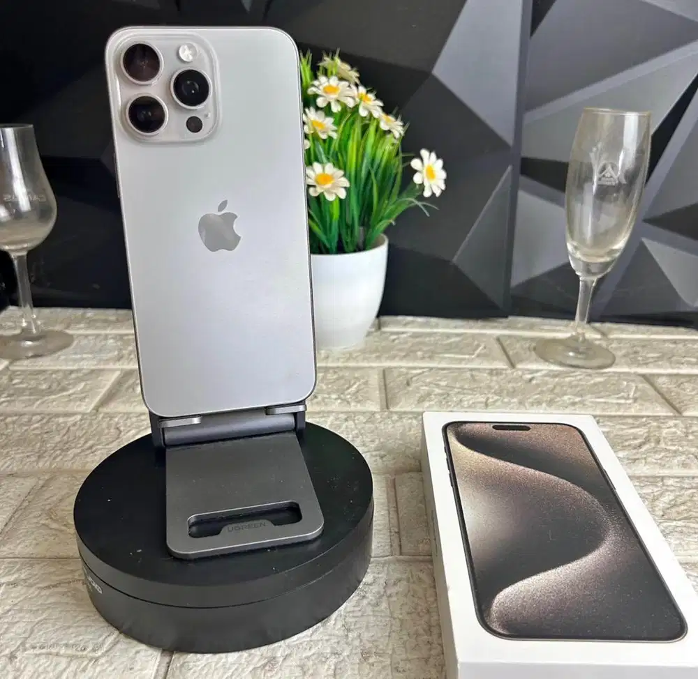 iPhone 15 Pro Max 256GB Garansi Resmi iBox Battery 86% Natural