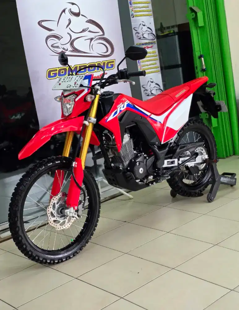 HONDA CRF 2025 KM 400 perak