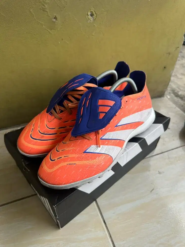 Sepatu Minisoccer Adidas Predator League Tongue Turf/Tf size 43