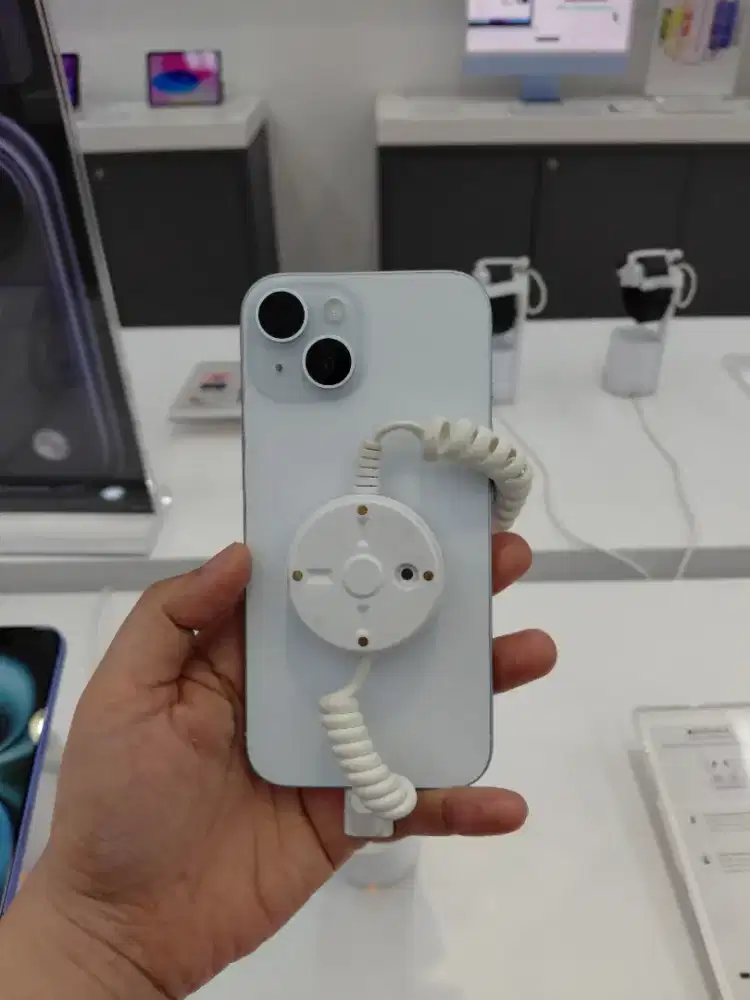 IPHONE 15 BASIC