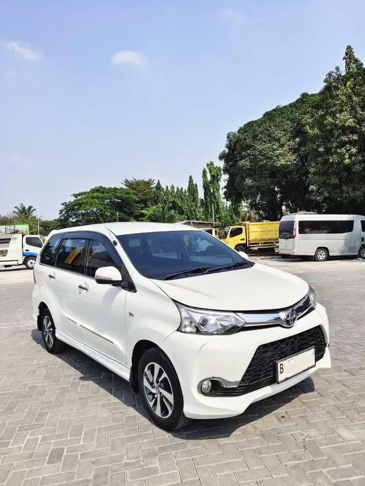 Toyota Avanza Veloz 2015 Matic AT