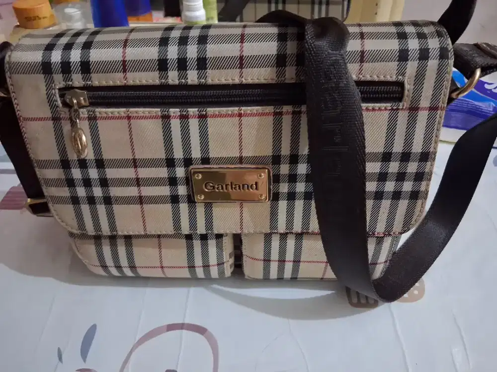Tas wanita selempang