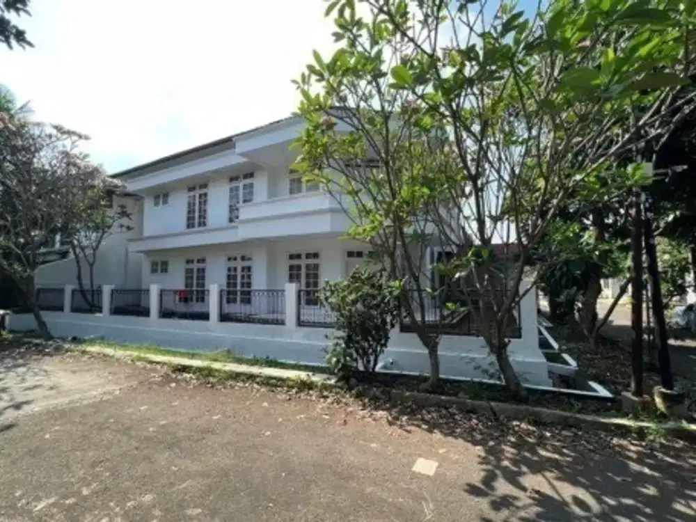 Rumah Asri Dan Nyaman Di Cinere Iw 18765
