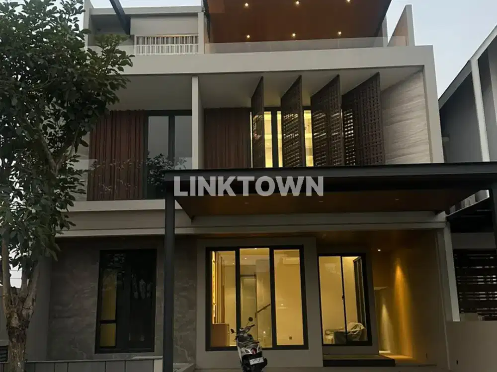 Rumah Mewah Furnished With Private Lift di Royal Residence