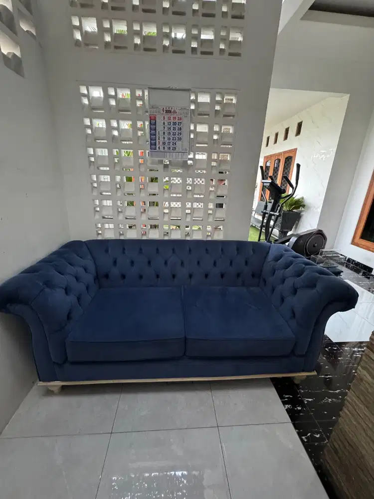 Sofa biru 2 seater bludru