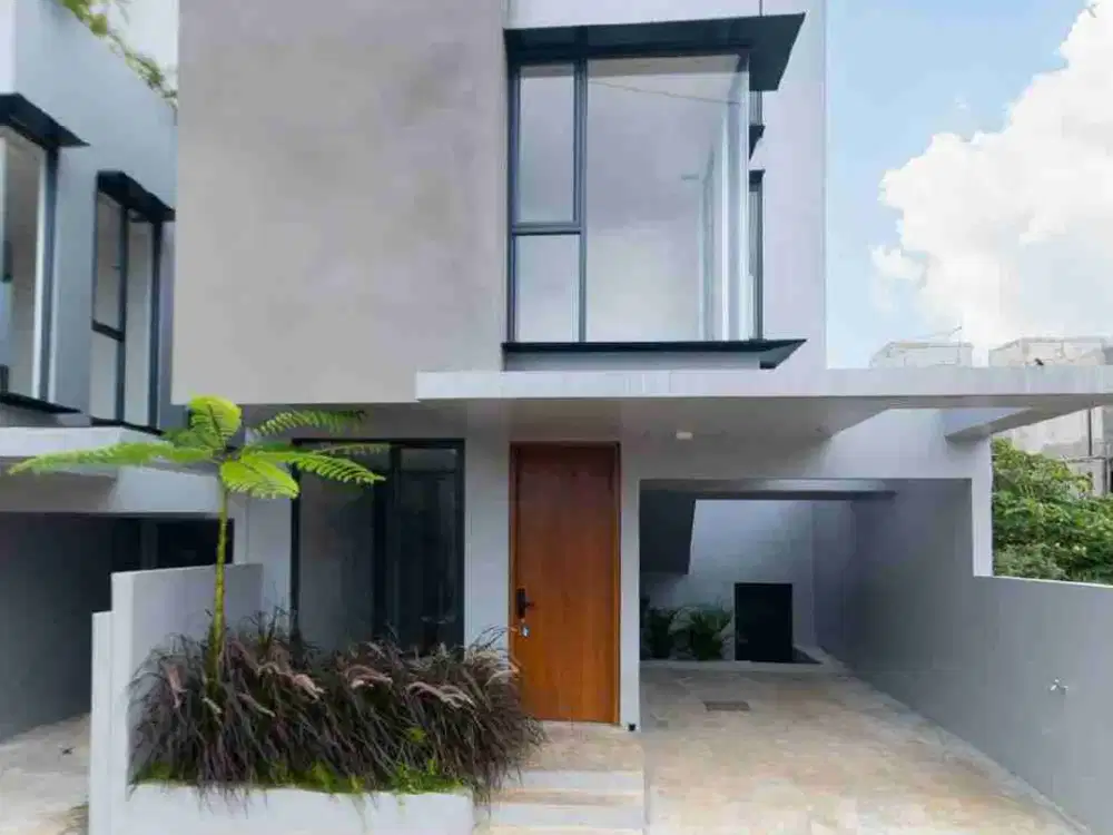 DIJUAL RUMAH CANTIK DAN LUAS DI JATIPADANG PASAR MINGGU