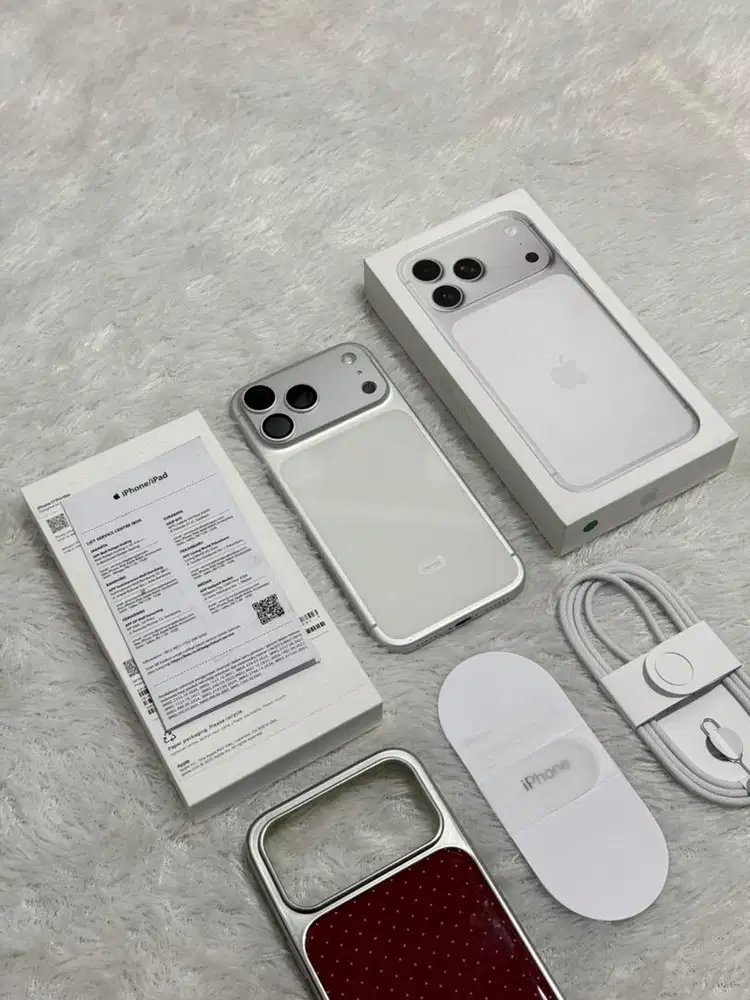 iPhone 17 Pro Max 256GB Resmi iBox Garansi 25 Agustus 2027 - Silver