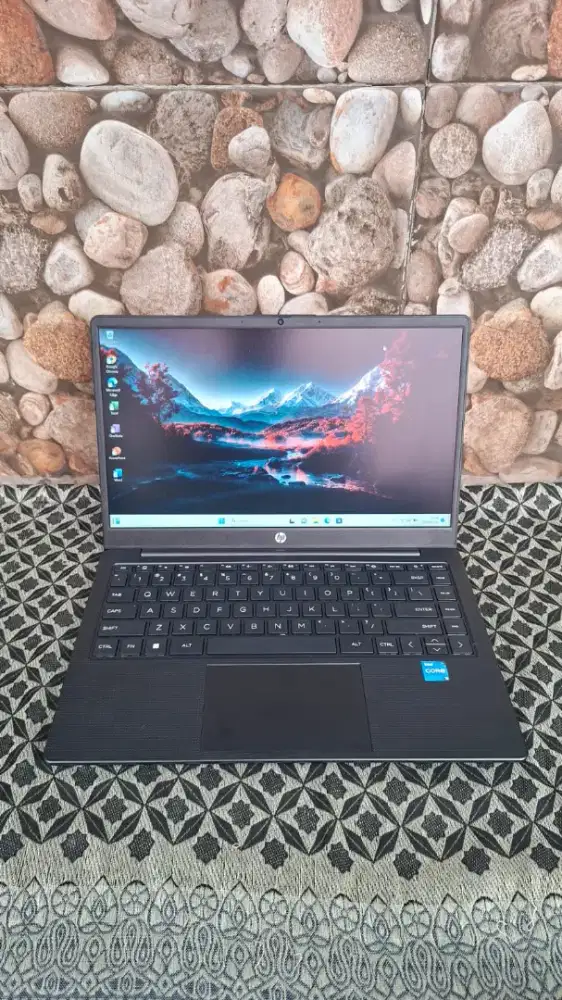 Laptop Hp 14-ep0xxx Intel Core i3 N305 Ram 8/512 No Minus