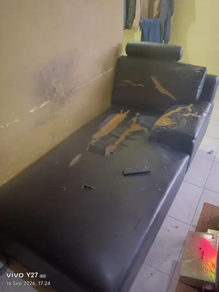 Sofa L kulit Rangka kokoh