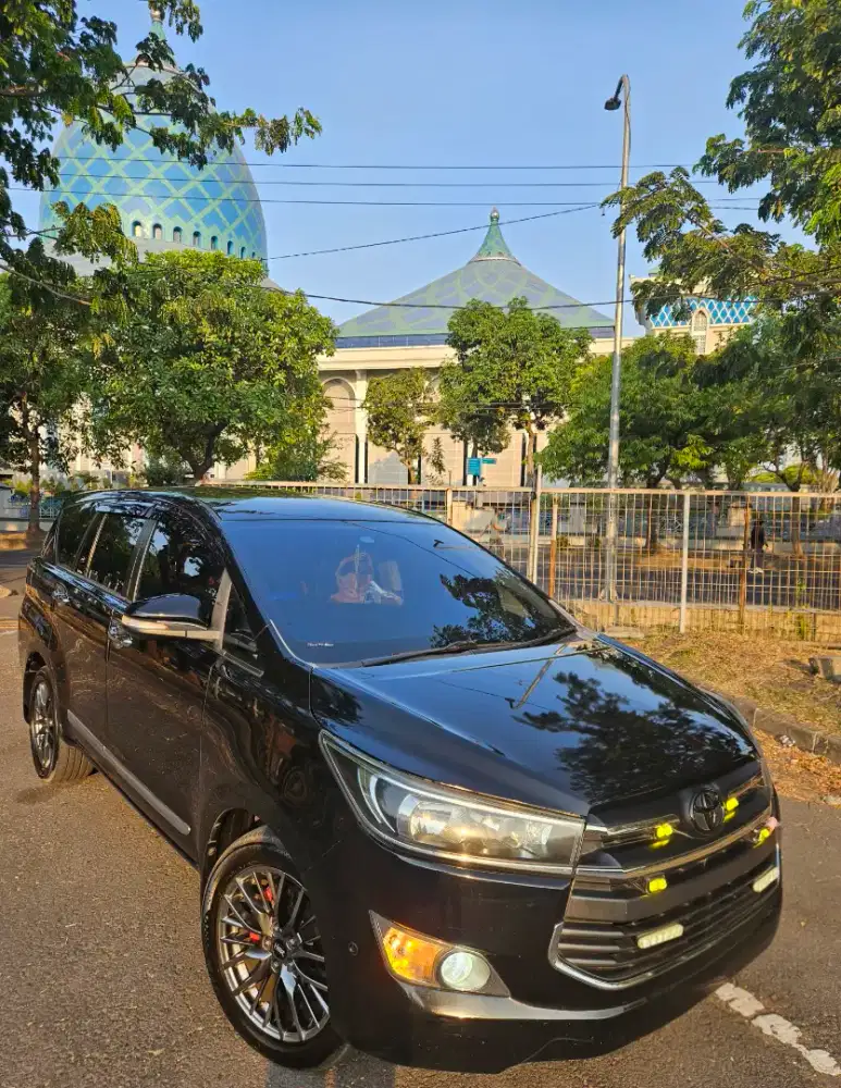 INNOVA REBORN 2.4 V 2017 DIESEL MATIC - ISTIMEWA, TERAWAT, SIAP PAKAI