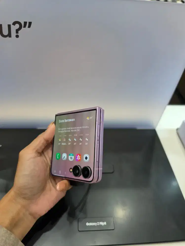 SAMSUNG GALAZY ZFLIP 8 5G