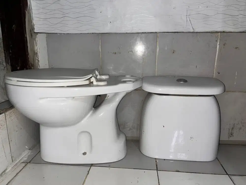 Toilet duduk tidak jadi pasang