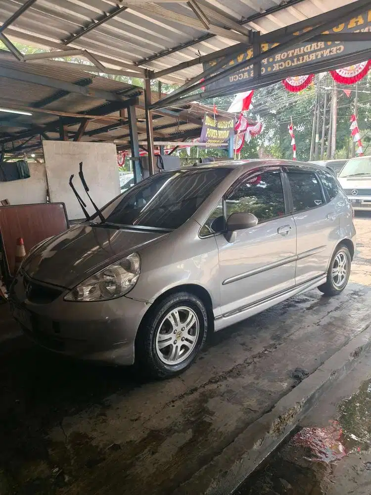 Honda Jazz 2005 Bensin