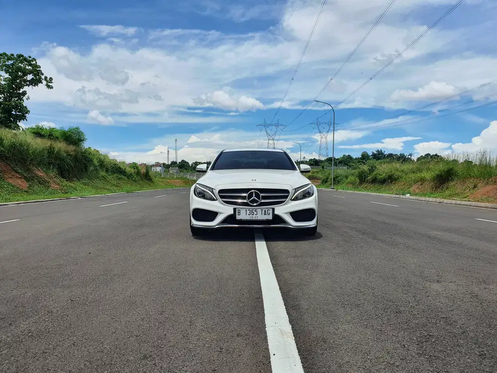 MERCEDES BENZ C200 AMG 2017