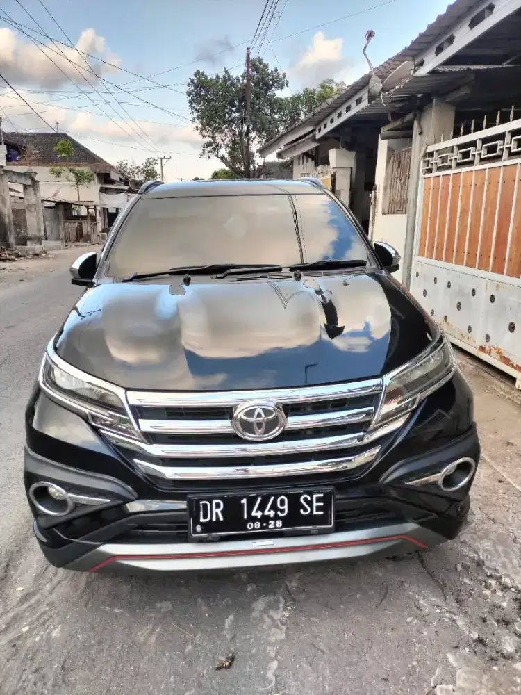 Dijual Toyota Rush TRD Sportivo Manual Asli DR 2018