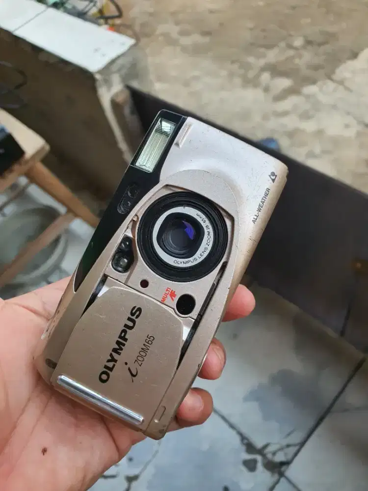 Olympus I zoom 65