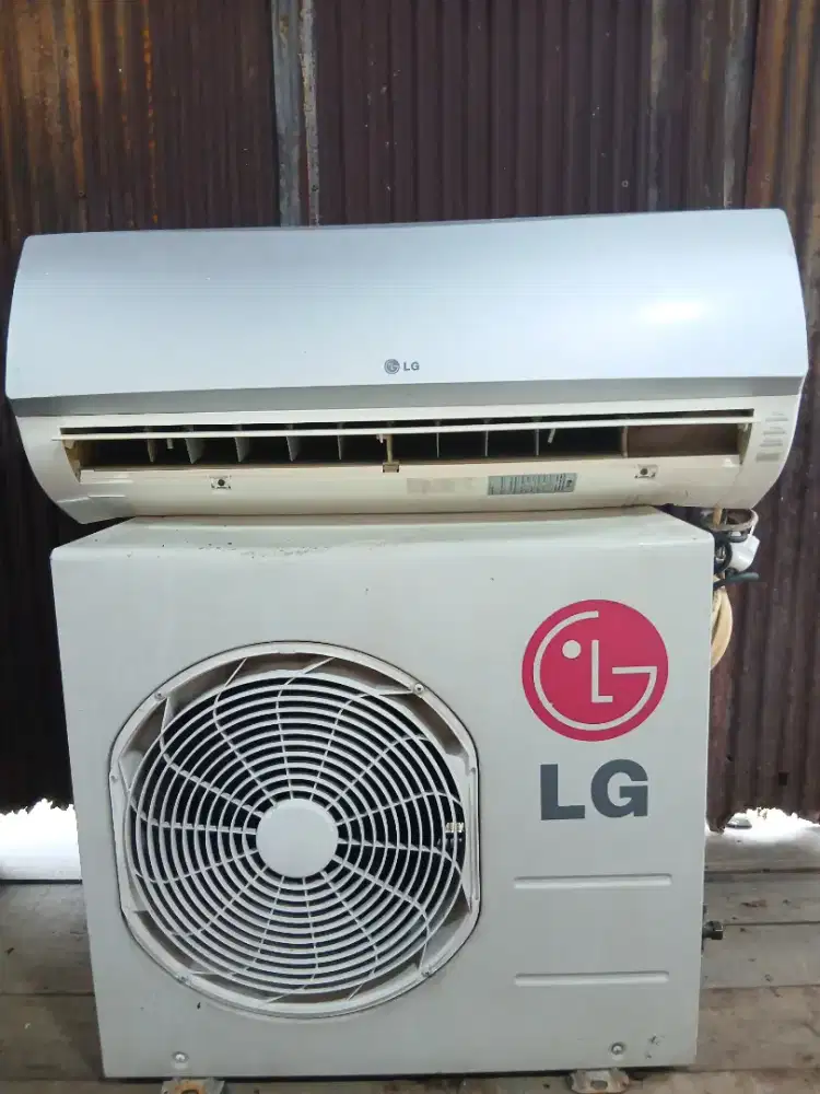 JUAL AC 1/2 PK BEKAS BERGARANSI