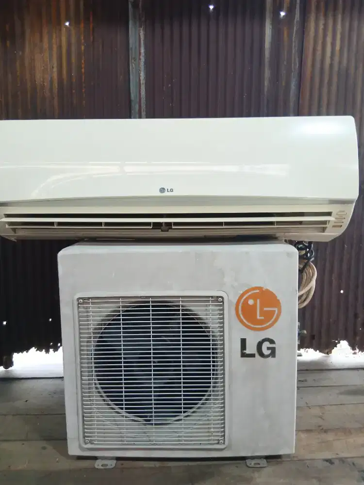DIJUAL AC BEKAS 1/2 PK GRATIS PASANG