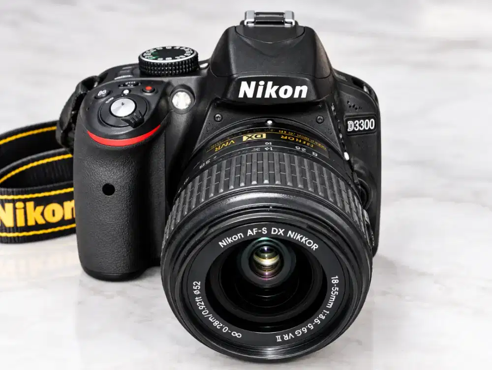 NIKON DSLR D3300
