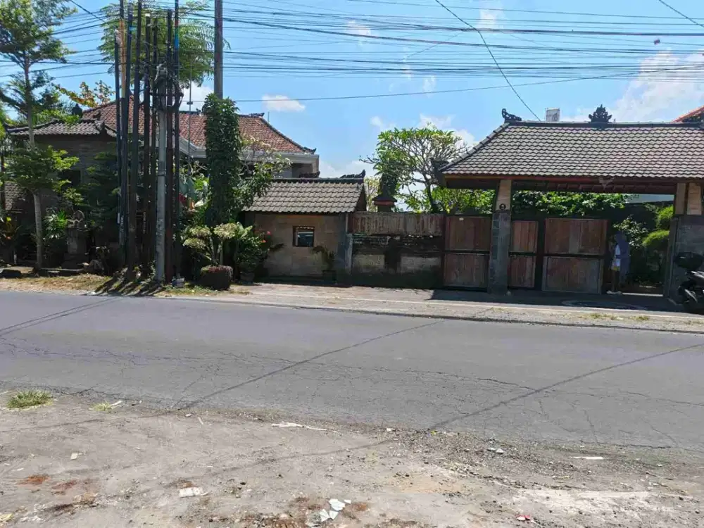 JUAL TANAH BONUS BANGUNAN VILLA DIJALAN UTAMA MUNGGU BANTAS