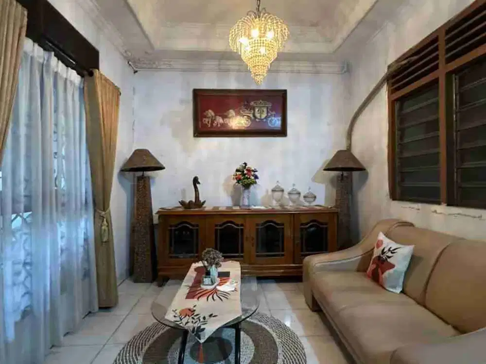 Dijual Cepat Rumah Strategis di Menteng Dalam Tebet Jakarta