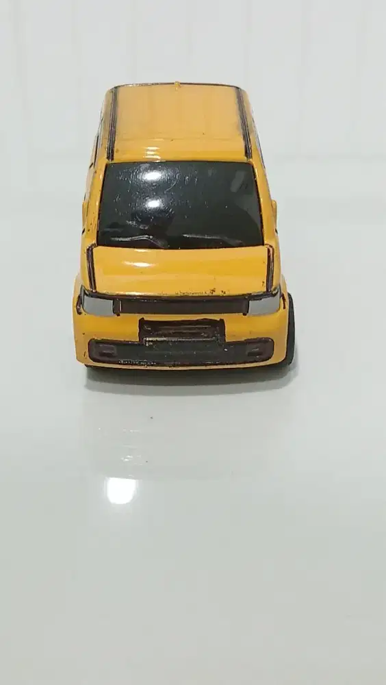Die-cast Miniatur Mobil Kecil Warna Kuning