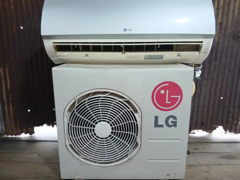 DIJUAL AC BEKAS 1/2 PK GRATIS PASANG