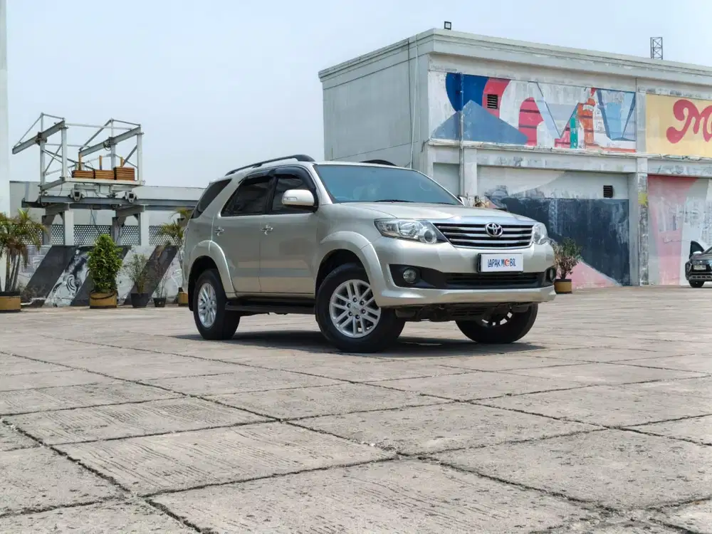 Toyota Fortuner 2.7 G Lux Matic 2012 Km 141rb Tangan 1