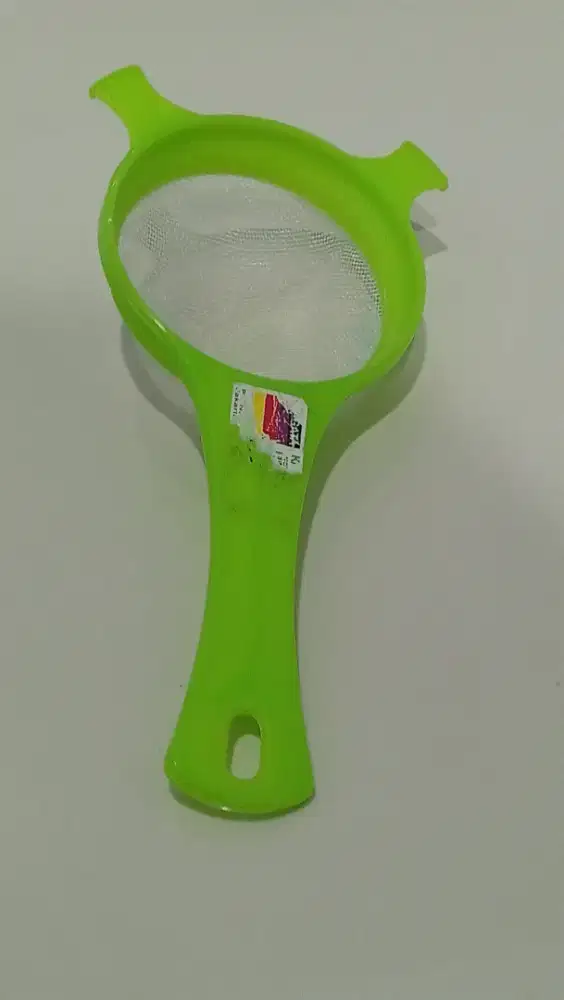 Saringan Teh dan Kopi Plastik Warna Hijau Praktis
