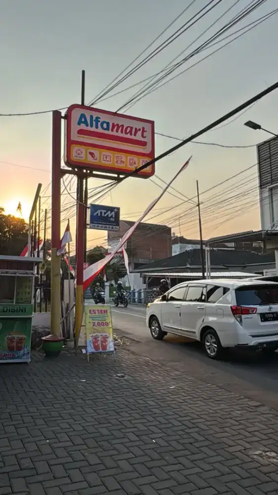 Mobil Innova Siap antar jemput luar kota