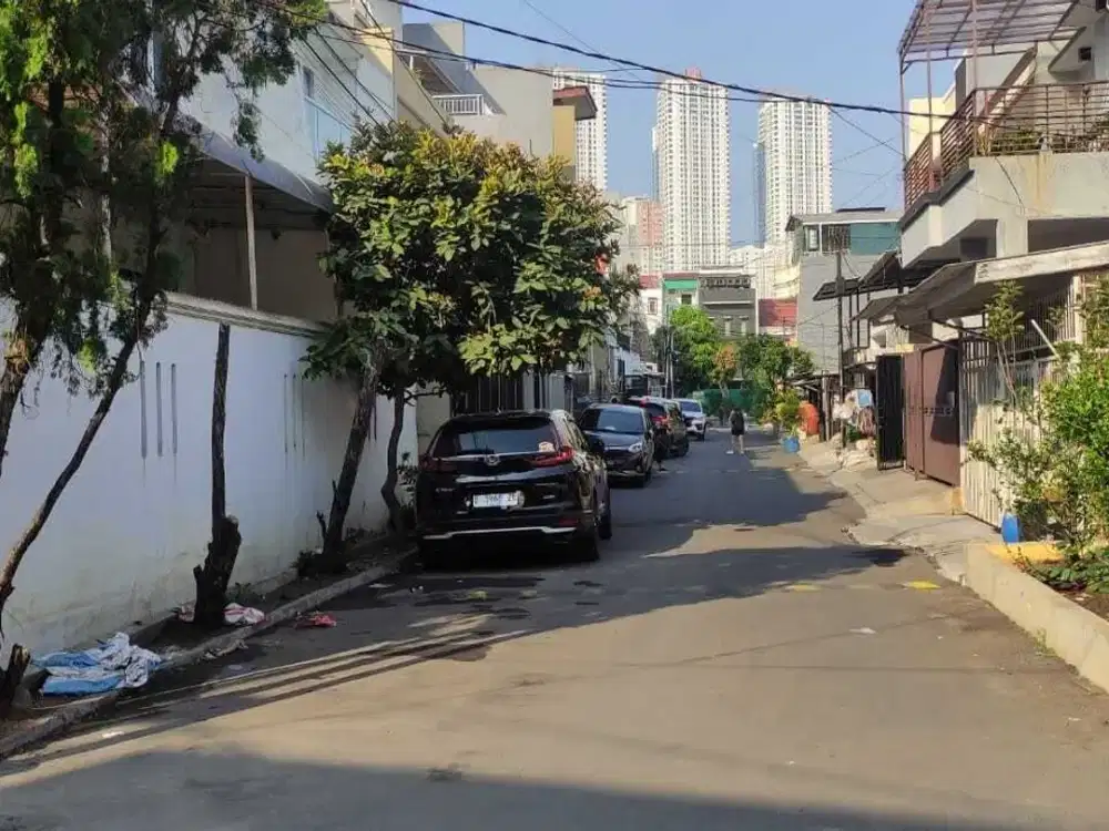 Jual Cepat Rumah Tua Hitung Tanah di Muara Karang Jakarta Utara