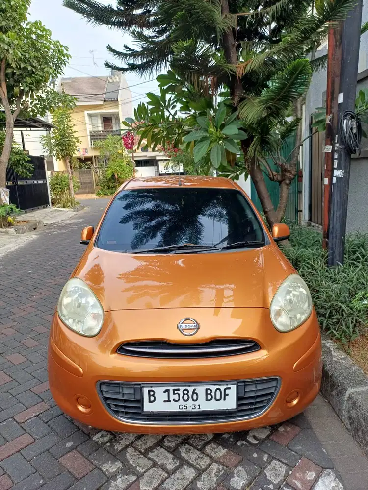 dijual nissan march 1.2 AT tahun 2011