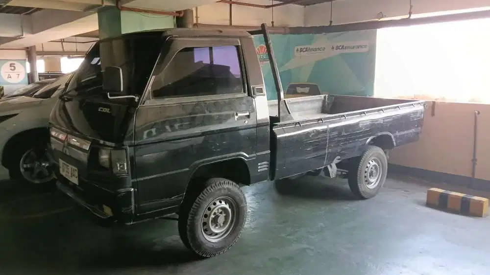 Dijual Cepat Pickup Mitsubishi L300 Diesel 2022 Hitam Plat L pajak On