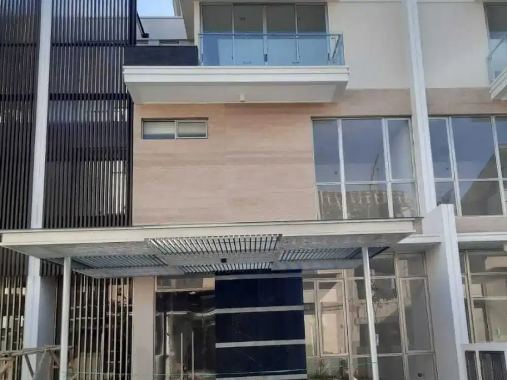 Dijual Rumah Mewah 3 Lantai Cluster Chopin Golf Island Jakarta Utara