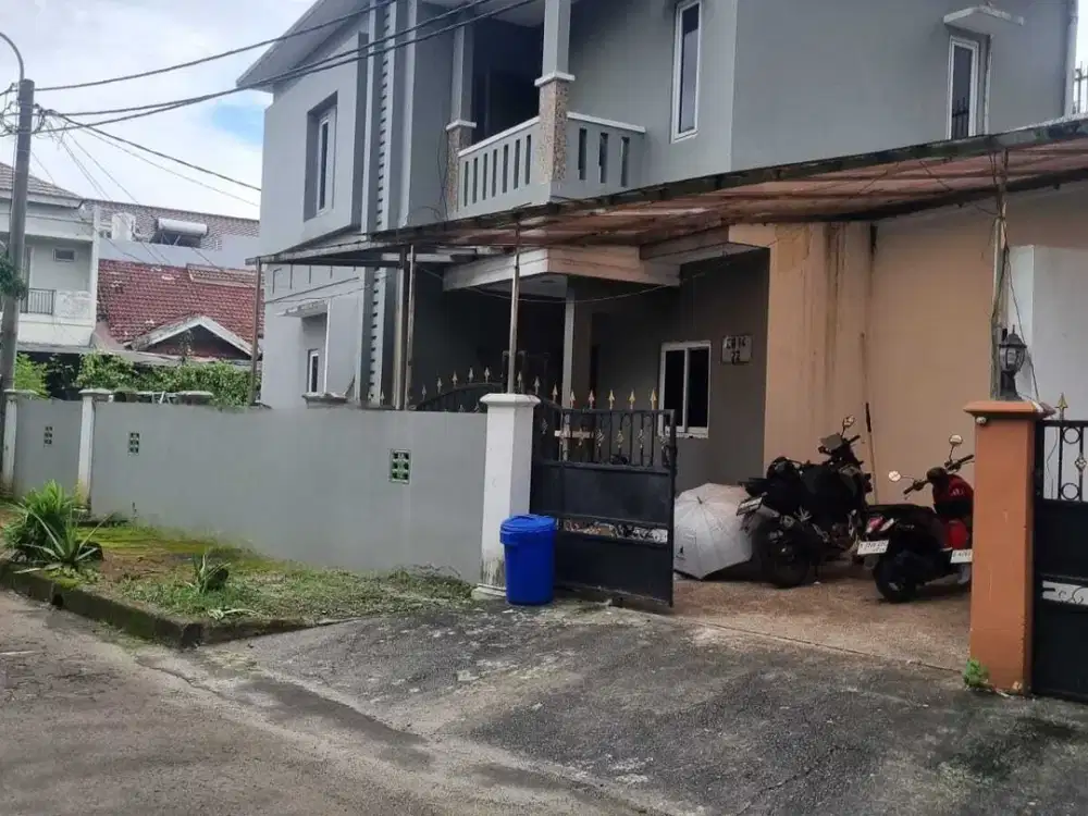 Rumah Hoek di Gading Serpong Sektor 1C, Tangerang Banten