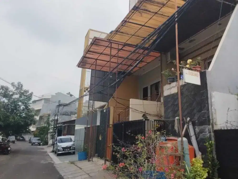 Jual Cepat Rumah 3,5 Lantai Siap Huni di Muara Karang Jakarta Utara