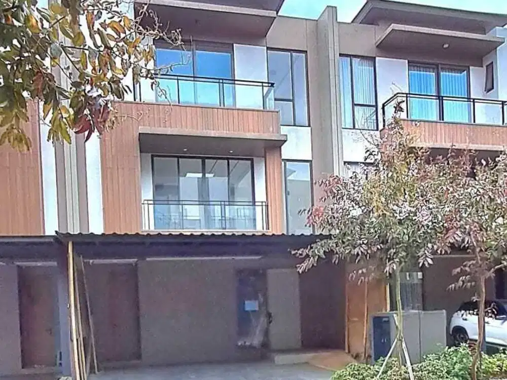 Dijual Rumah Bagus 3 Lantai The Zora BSD Cluster Kazumi Tangerang