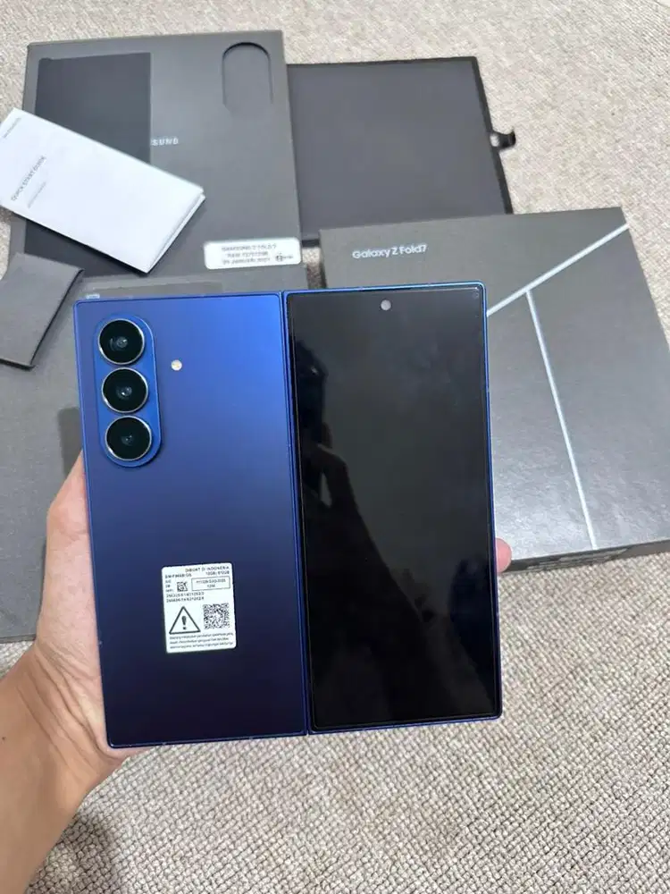Samsung Z Fold 7 12/512Gb Fullset Like New