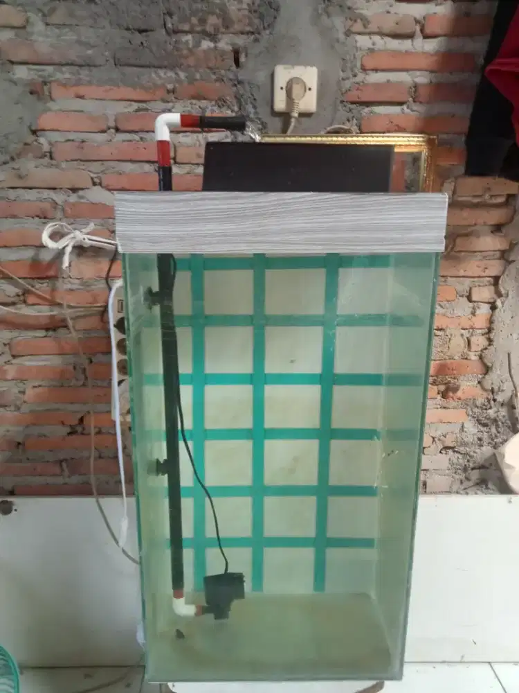 Aquarium tower ukuran 38x25x70