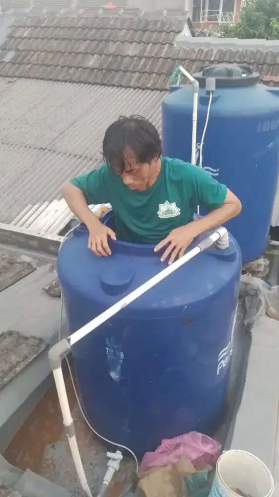 Jasa Cuci Kuras Toren dan Detox Pipa Mampet