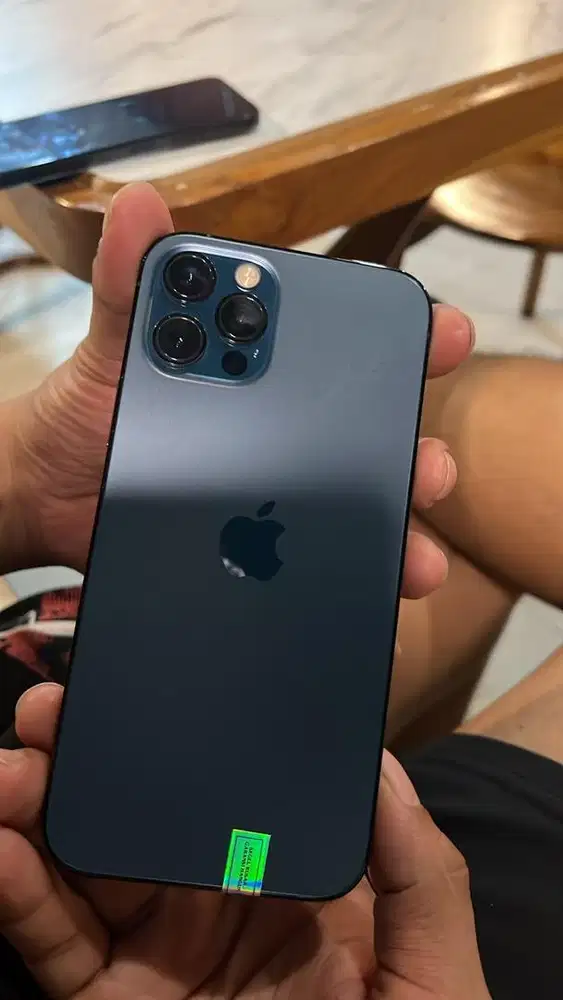 Iphone 12 pro nominus