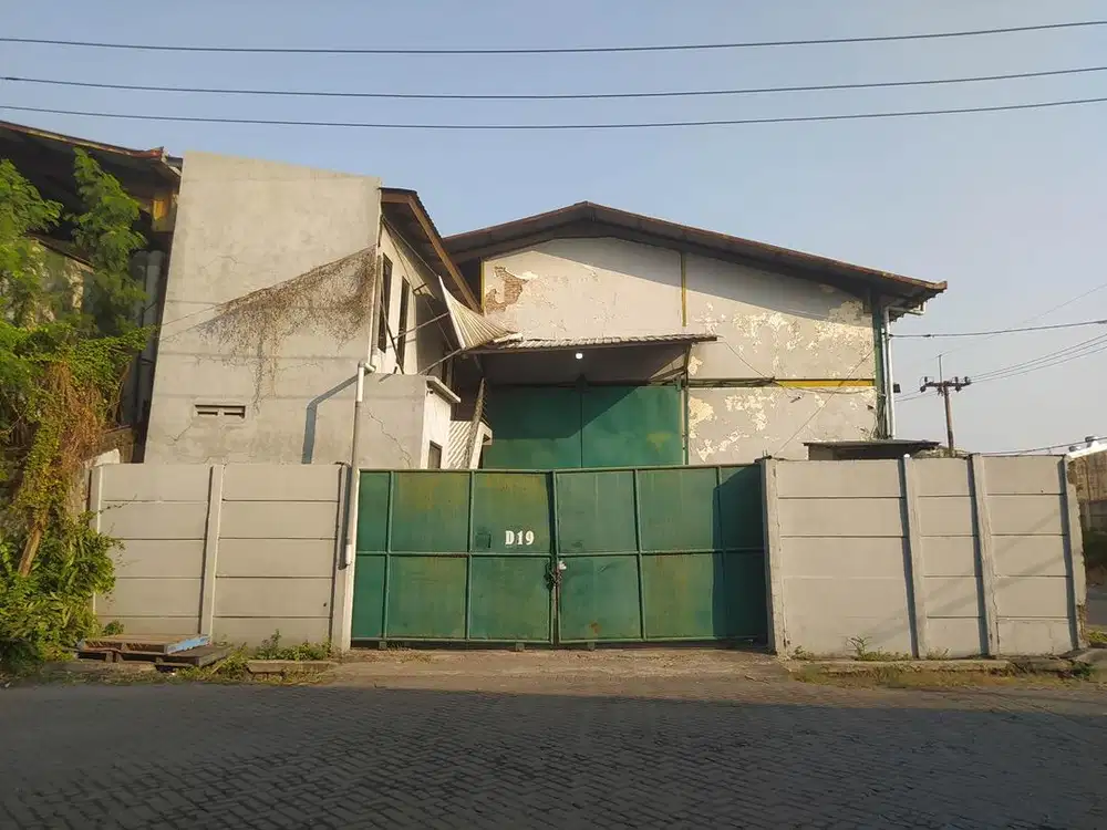 Dijual cepat gudang surabya  jawa timur