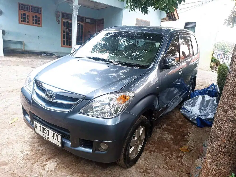 Toyota Avanza 2010 Bensin