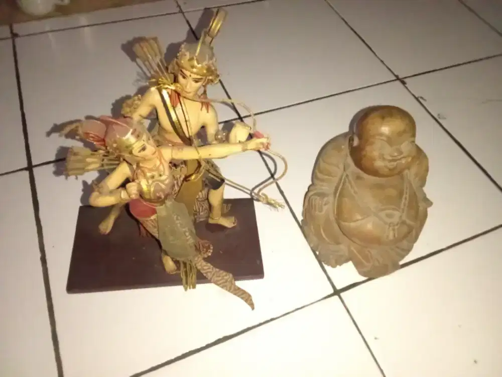 Patung Budha dan Rama Sinta
