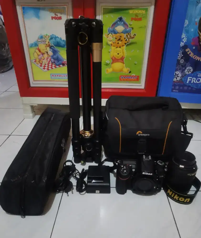 Nikon D7200+lensa kit 18-140mm, tripod QZSD-999H dan Zhiyun Smooth 4