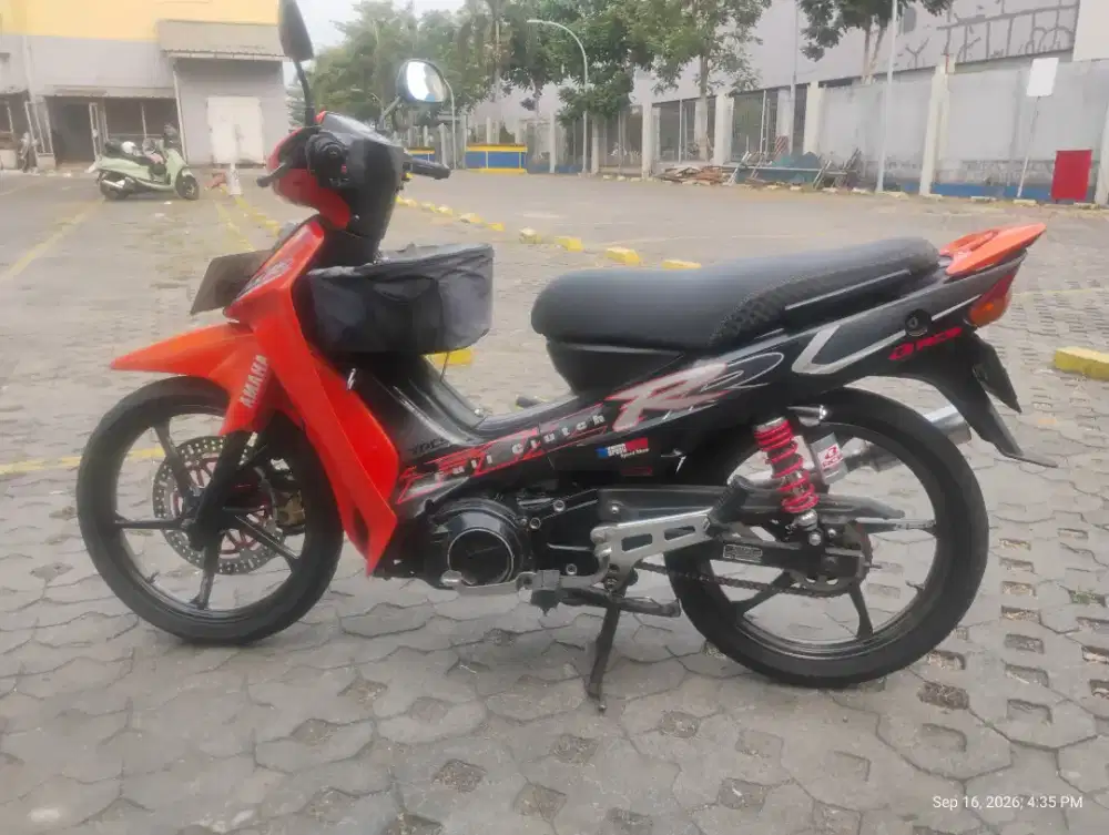 Yamaha f1zr 2001 orange