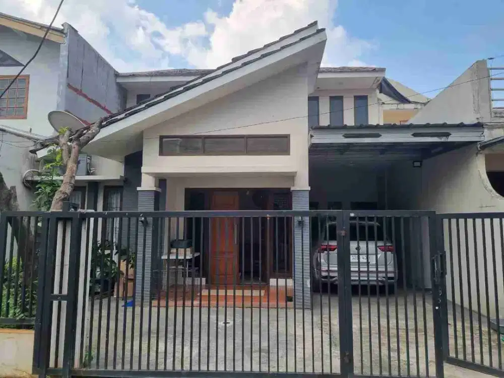 DIJUAL – Rumah 2 Lantai SHM LT 180/LB 220 m² 3+1 KT Pondok Ranji